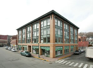 The Thayer Building Apartments in Norwich, CT - Building Photo - Building Photo