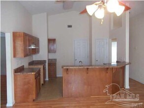 5121 Cocoa Dr in Pensacola, FL - Building Photo - Building Photo