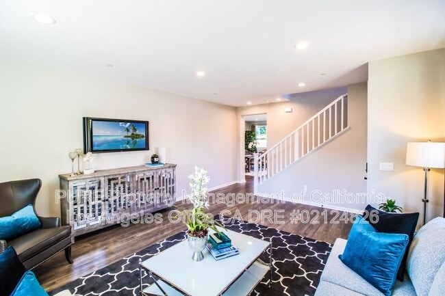 15607 Lilli Wy in Los Angeles, CA - Building Photo - Building Photo