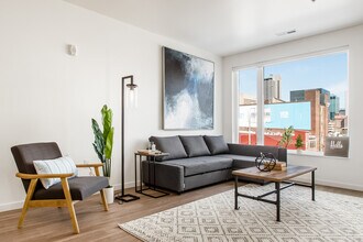Harlow on Main in Columbus, OH - Building Photo - Building Photo
