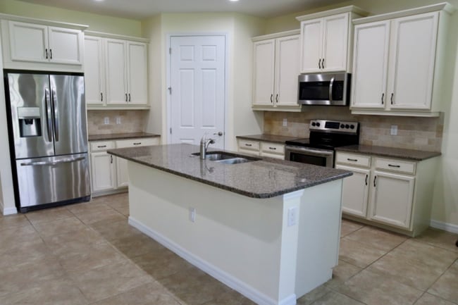 15201 Torino Ln in Ft. Myers, FL - Foto de edificio - Building Photo