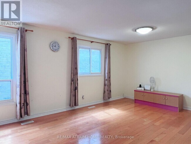 3 Douglas Haig Dr in Markham, ON - Building Photo - Building Photo