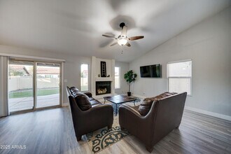 2230 E Flossmoor Ave in Mesa, AZ - Building Photo - Building Photo