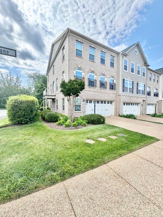 500 Siena Ln in Glen Allen, VA - Building Photo