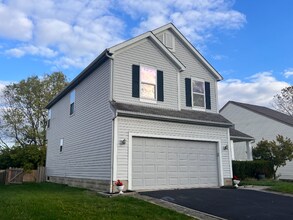 712 Cape Henry Dr in Columbus, OH - Building Photo - Building Photo