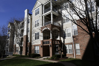 High Pointe at Jefferson Park in Falls Church, VA - Building Photo - Building Photo