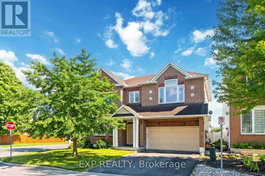 104 Yorkberry Gate in Ottawa, ON - Building Photo