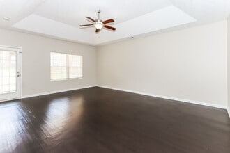304 Draba Ln in Locust Grove, GA - Building Photo - Building Photo