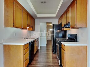 1738 Ammons Dr in Clemmons, NC - Foto de edificio - Building Photo