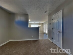 242 Oak Grove Way in Acworth, GA - Building Photo - Building Photo