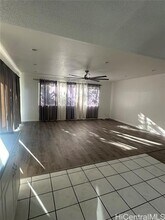 572 Keolu Dr in Kailua, HI - Foto de edificio - Building Photo