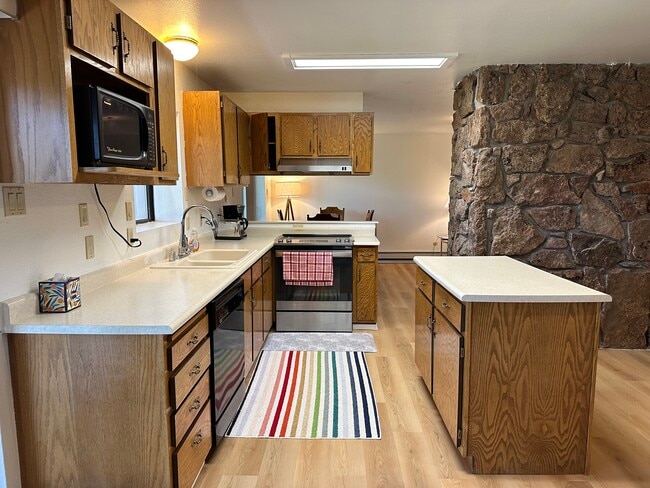 340 Rim Rd, Unit 340-B Rim Road in Los Alamos, NM - Building Photo - Building Photo