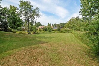 35 Canaan St in Canaan, NH - Foto de edificio - Building Photo