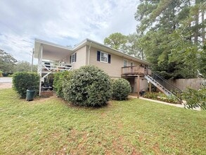 94 Harris Rd NE, Unit 4 in Fort Walton Beach, FL - Foto de edificio - Building Photo