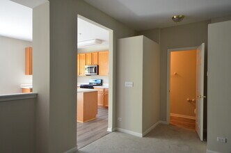 536 Prestwick Ln in Wheeling, IL - Building Photo - Building Photo