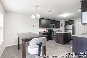 5427 Sunlit Brk in San Antonio, TX - Foto de edificio - Building Photo