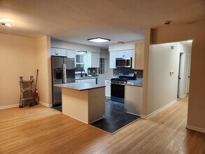 33 Cranbrook Dr in Des Plaines, IL - Building Photo - Building Photo