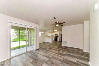 7517 Oxwood St in North Port, FL - Building Photo - Building Photo