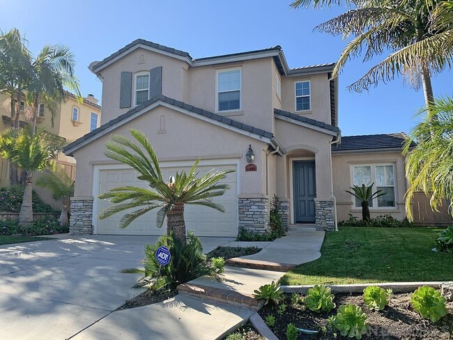 6481 Goldenbush Dr in Carlsbad, CA - Foto de edificio - Building Photo