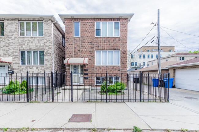 property at 1343 W 31st St