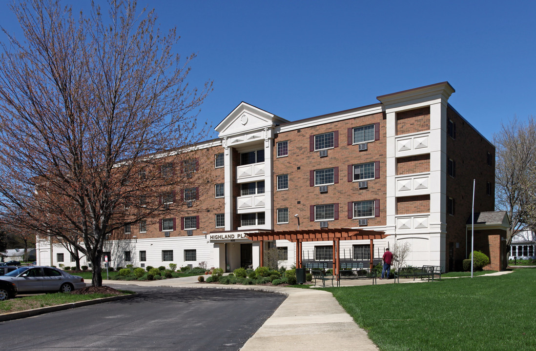 Highland Place Apartments in Conneaut, OH - Building Photo