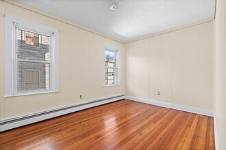 37 Calvin St in Somerville, MA - Foto de edificio - Building Photo