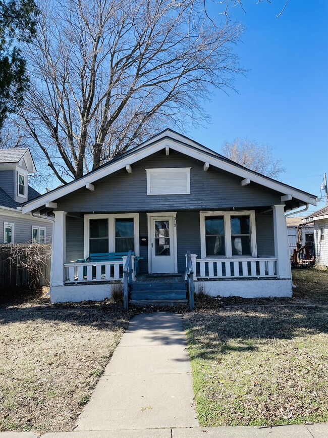 property at 313 N Walnut St