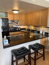 440 Seaside Ave, Unit Seaside Suites in Honolulu, HI - Building Photo - Building Photo