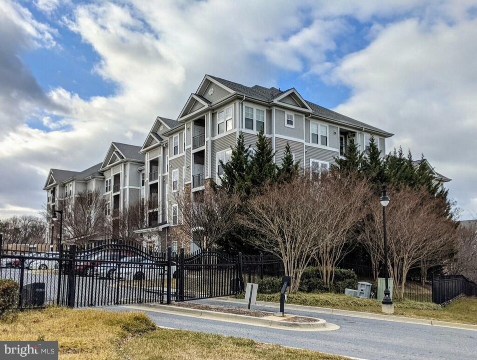 1311 Karen Blvd in Capitol Heights, MD - Building Photo
