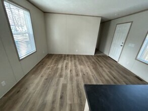 7519 Dorr St in Toledo, OH - Building Photo - Building Photo