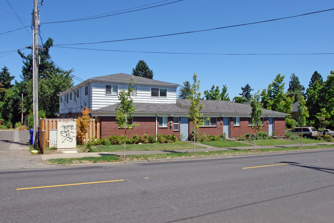 5509-5523 NE 29th Ave in Portland, OR - Building Photo