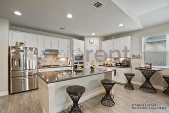 6611 Gentry Farm in San Antonio, TX - Building Photo - Building Photo