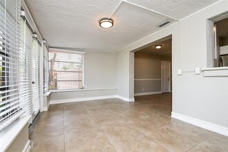 2633 Herwald St in Sarasota, FL - Building Photo - Building Photo