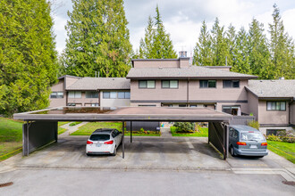 2975 Argo Pl in Burnaby, BC - Building Photo - Building Photo