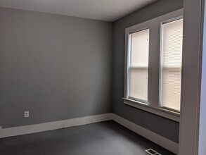 2541 Monterey St-Unit -3 (upper left) in Detroit, MI - Building Photo - Building Photo