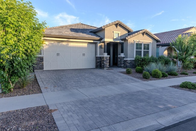 9701 E Spiral Ave in Mesa, AZ - Building Photo - Building Photo