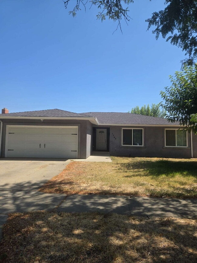 3166 Kernland Ave in Merced, CA - Building Photo - Building Photo