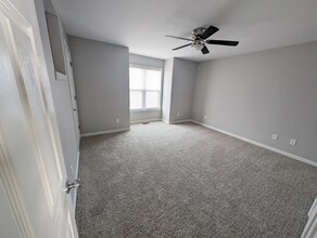 600 S Main St-Unit -27 in Mooresville, NC - Building Photo - Building Photo