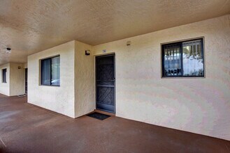 3154 Via Poinciana in Greenacres, FL - Building Photo - Building Photo