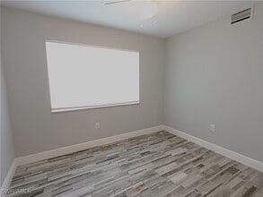 3407 Winkler Ave in Ft. Myers, FL - Building Photo - Building Photo
