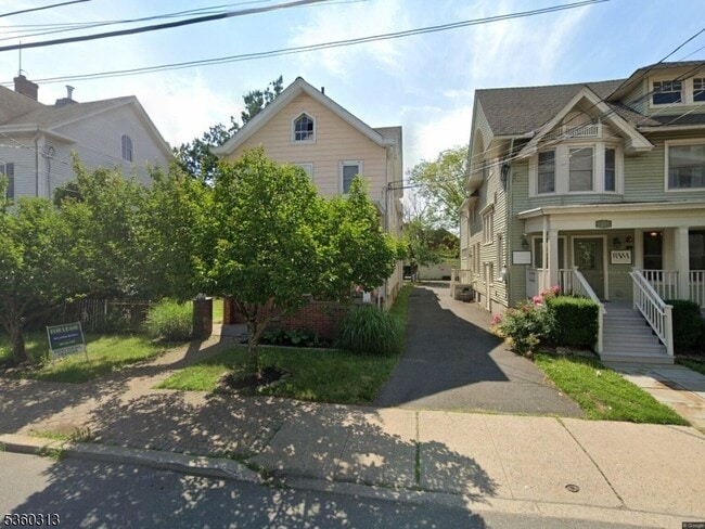 property at 19 N Bridge St