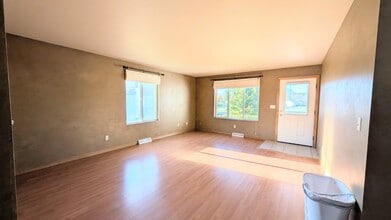 1927 Little River Path in Suamico, WI - Building Photo - Building Photo