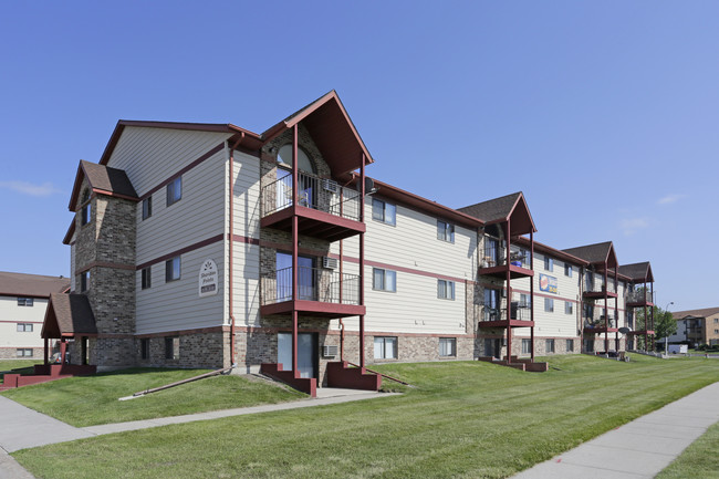 Sheridan Pointe in Fargo, ND - Building Photo - Building Photo