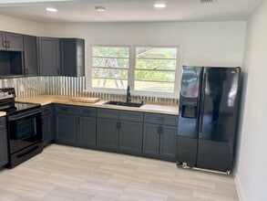 36 N University Cir in DeLand, FL - Building Photo - Building Photo