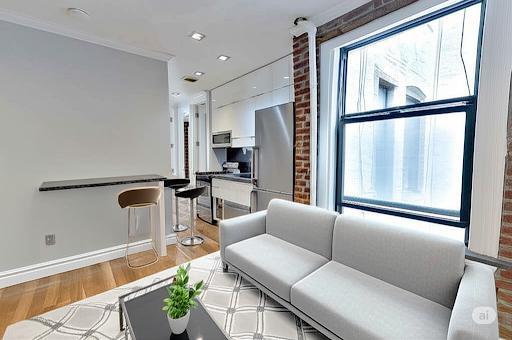 410 E 13th St in New York, NY - Building Photo