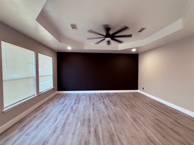 property at 13714 Hillingdale Ln