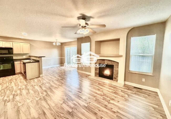 2004 63rd St in Windsor Heights, IA - Building Photo - Building Photo