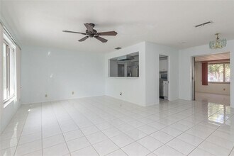 11343 87th Ave in Seminole, FL - Building Photo - Building Photo