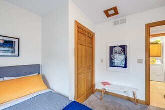 1400 College Ave, Unit 2 in Racine, WI - Building Photo - Building Photo