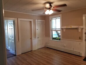 120 Liberty St in Stonington, CT - Building Photo - Building Photo